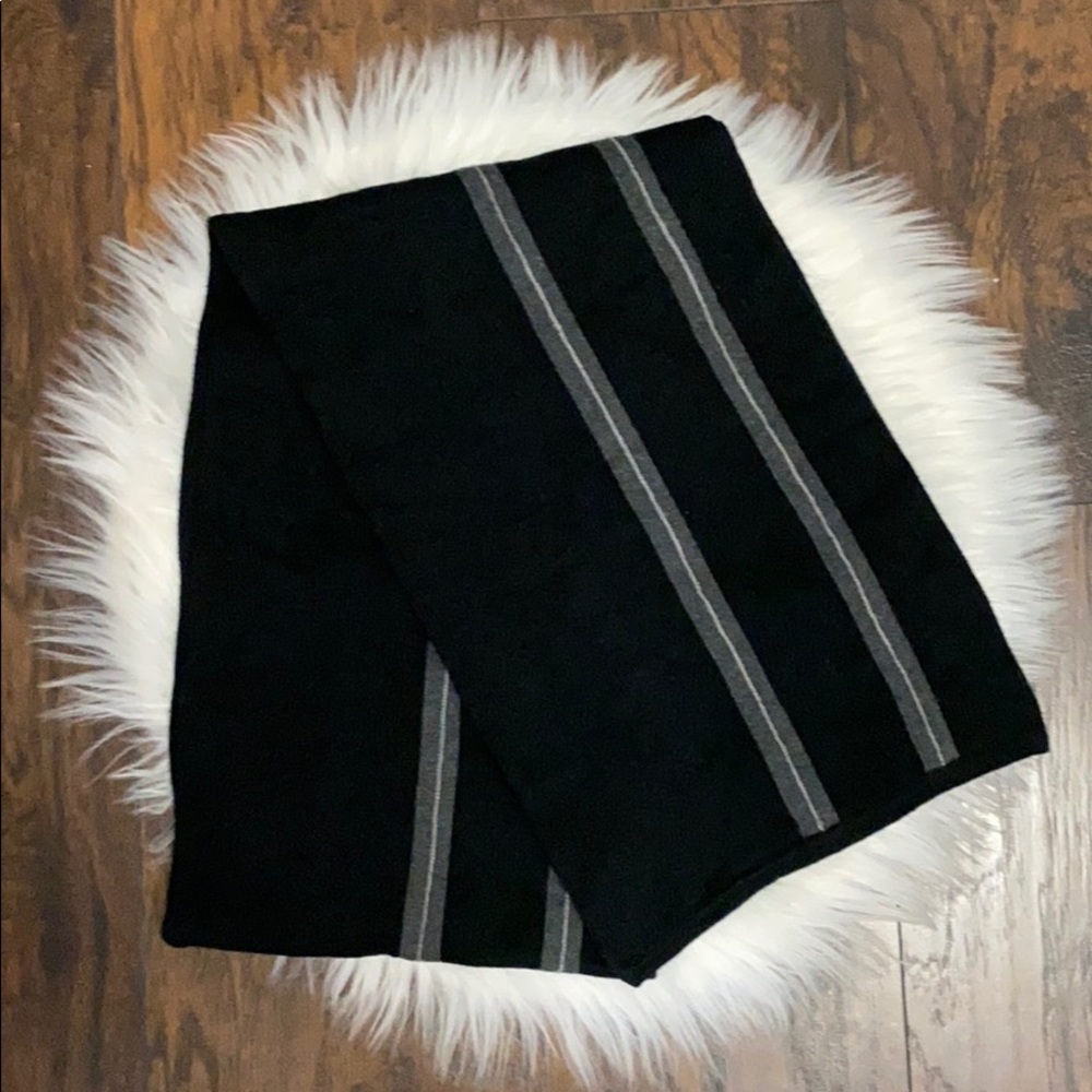 Kenneth Cole New York Scarf